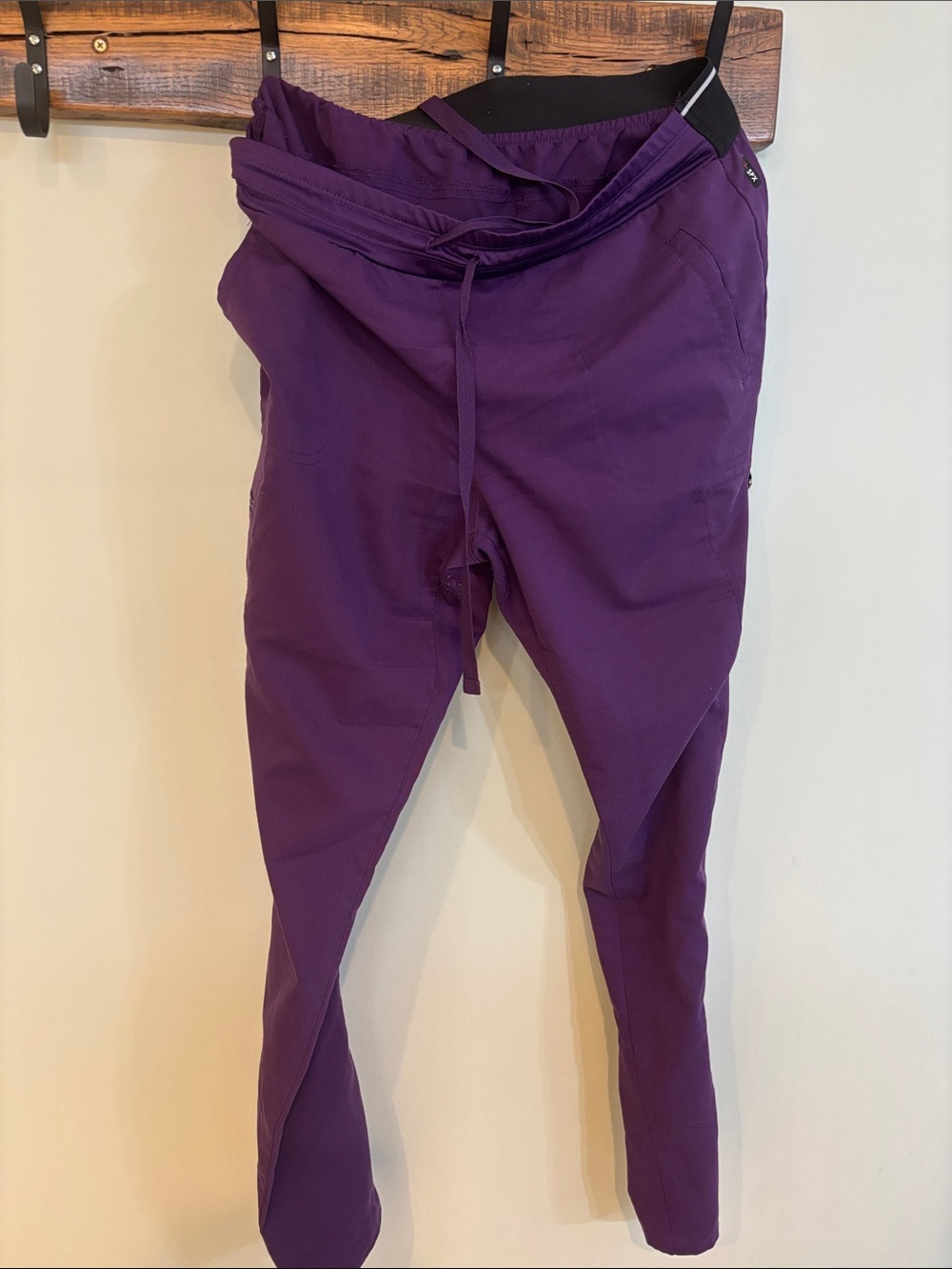 Grey’s Anatomy Scrub Pants-purple